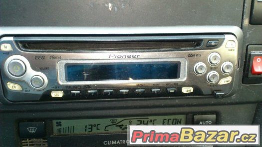 Autoradio Pioneer DEH-1600R – fotografie 3