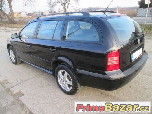 Škoda Octavia kombi 1.6i – fotografie 2