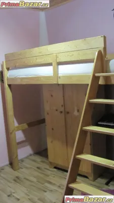 Palanda se spaním nahoře