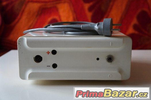 Trafo pro napájení radiostanic 13 V – fotografie 1