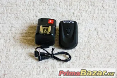 Rádiový odpalovač blesků PT-04GY.