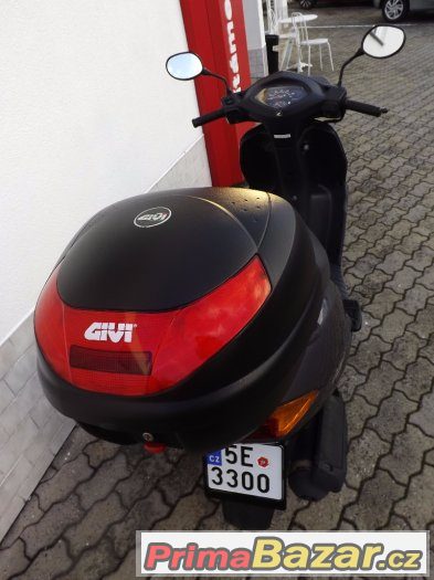 HONDA SCV100 Lead koupeno v ČR,5000km,horní kufr – fotografie 5
