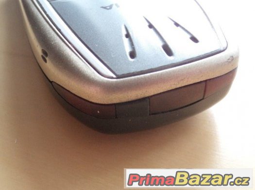 Nokia 6310 - krasavec se zárukou – fotografie 3