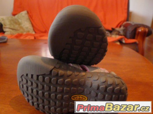 BOTY-SANDÁLE KEEN 25-15CM – fotografie 2