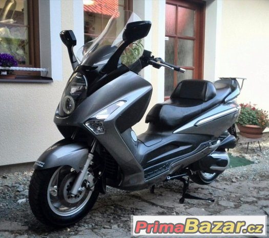 SYM GTS 250 "TOP" – fotografie 1