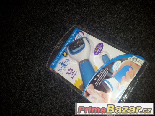 Bruska na paty na AA baterie + USB – fotografie 3