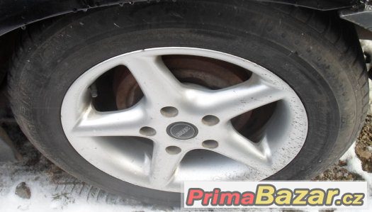 BMW - hliníková letní kola 15" - pneu 70% – fotografie 1