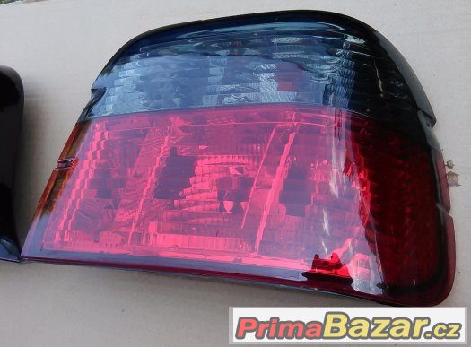 BMW e36 Compact - Zadní světla červenočerné – fotografie 2