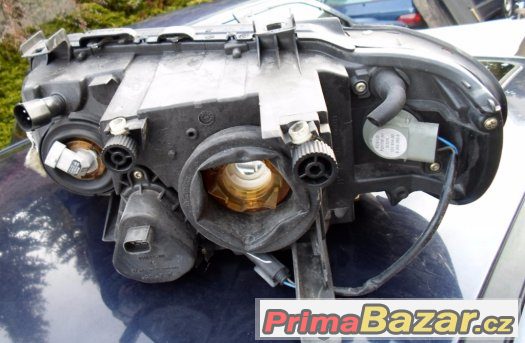 BMW X5 e53 rok výroby 2002 - Přední pravé světla Hella – fotografie 3
