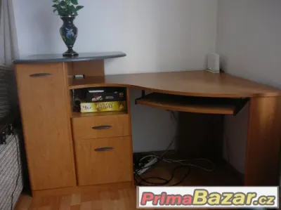 Psací stůl