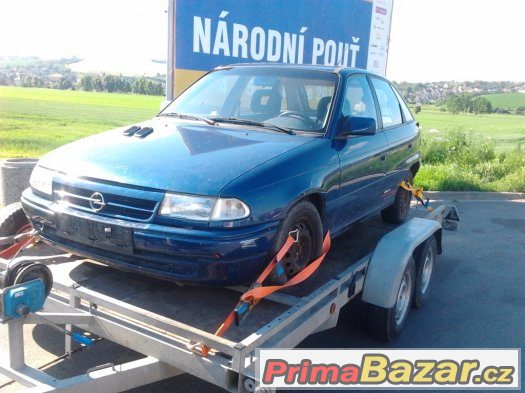 Opel Astra F 1,6Si - díly – fotografie 1