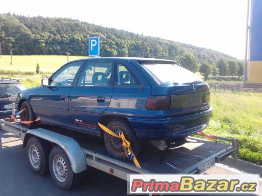 Opel Astra F 1,6Si - díly – fotografie 2
