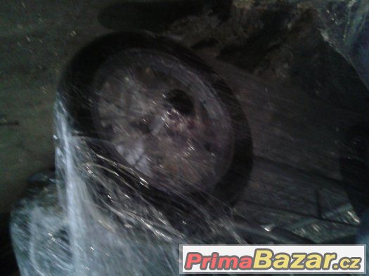 Kocarek na balkon ci zahradu-Rezervace do 15.2 – fotografie 3