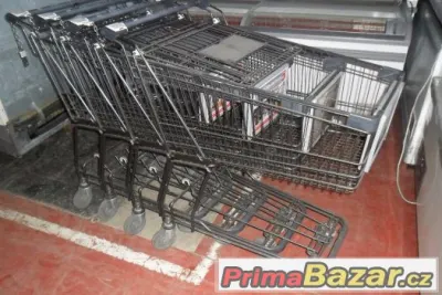Prodám nákupní vozíky.