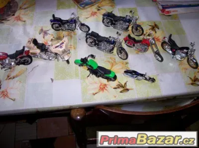 MODEL MOTO 1.18 PĚKNÉ ZACOVALÉ HD