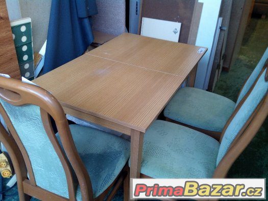 jidelní set stul rozkladaci 700,- a tři židle za 1200 – fotografie 1
