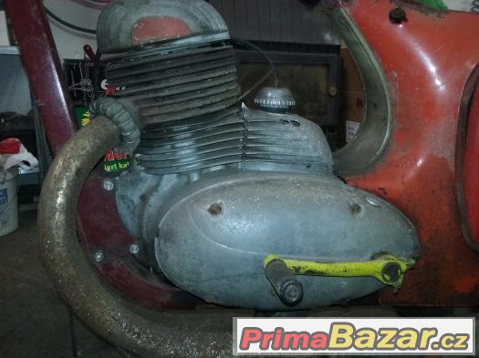 Jawa 250 353 kývačka – fotografie 2