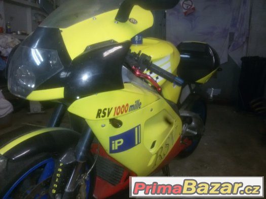 aprilia rsv 1000 rp – fotografie 1