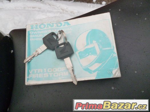 Honda VTR 1000 F FireStorm. r.v. 2001 – fotografie 3