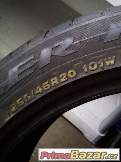 pneu Bridgestone letní 255-45-20   250kč kus – fotografie 3