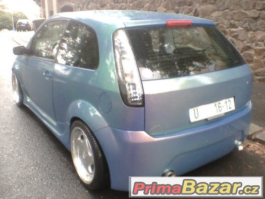 Ford Fiesta 1,3 r. 2006 - MÁLO JETÁ – fotografie 2
