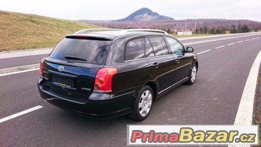 Toyota Avensis kombi 1.8 VVTi - 95kW, serviska, kůže – fotografie 3
