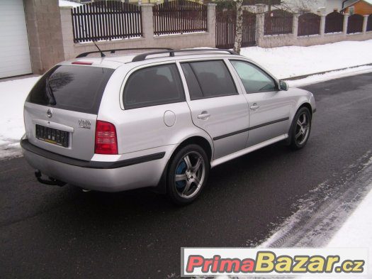 Škoda Octavia kombi 1.9 TDi - 66kW, ALU17, tažné, klima – fotografie 4