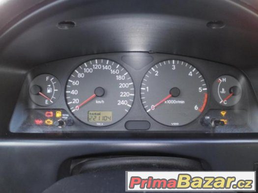 Toyota Avensis D4D, 81KW, VELMI ZACHOVALÝ VŮZ – fotografie 4