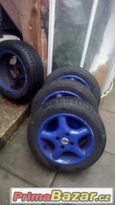 Prodám alu kola ,opel corsa a tak...175/60 R14,