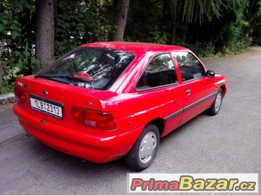 FORD Escort 1,6i 16V Champ - TOP STAV – fotografie 3
