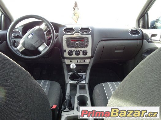 Prodám Ford Focus Kombi 1.6  (12/2009) – fotografie 5
