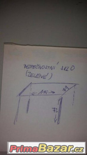 Skleněný jídelní stůl – fotografie 2