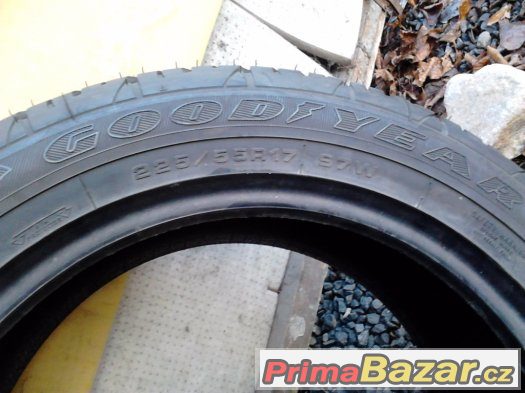Goodyear wrangler F1 225/55R17 – fotografie 5