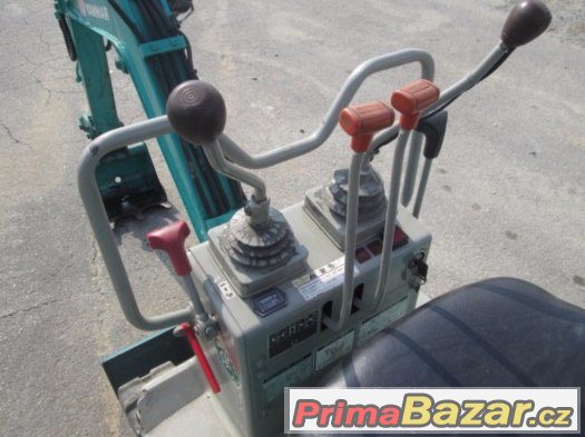 Pásový bagr, minirypadlo Yanmar B05, hmotnost 500 kg – fotografie 2