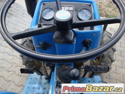 Japonský traktor ISEKI TU1900, 4x4, 19 Hp + tříbodový závěs – fotografie 5