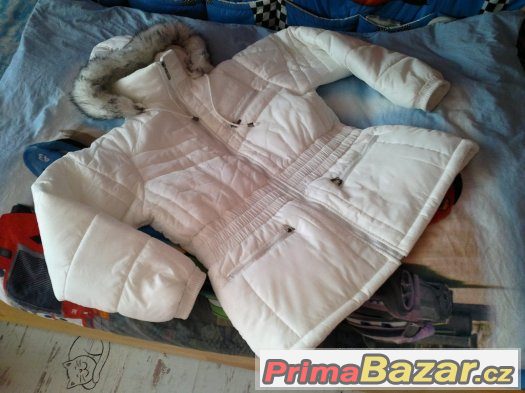 Bunda bílá s kapucou a "kožíškem" XXXL – fotografie 2