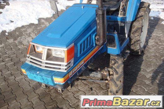 Malotraktor ISEKI TU 180F, výkon 18 Hp, 4x4, tříválec – fotografie 2