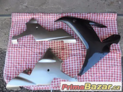 Boční kapoty Yamaha YZF R1 2003