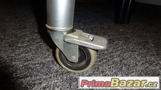 Kancelářský/pracovní/psací stůl s kolečky na jedné straně – fotografie 5