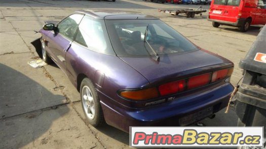 Díly ze dvou vozů Ford Probe – fotografie 3