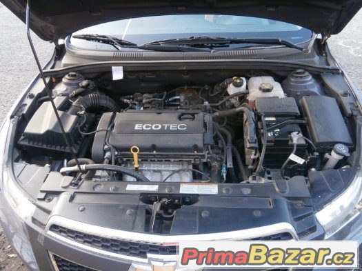 CRUZEr.2011 1,6 16V,91 KW,39000 KM – fotografie 3
