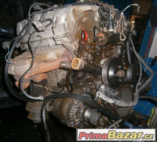 Mercedes-Benz 124: motor 2,2 16V – fotografie 1
