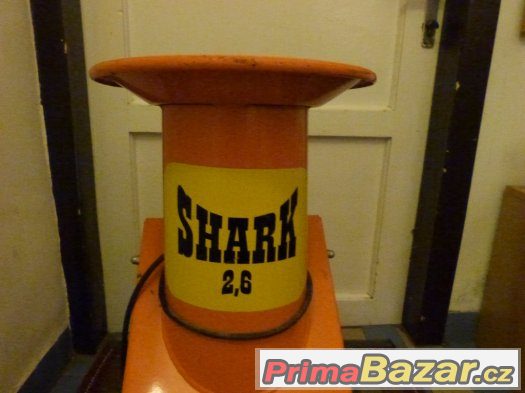 Drtič větví Vares Shark 2,6 kW – fotografie 2