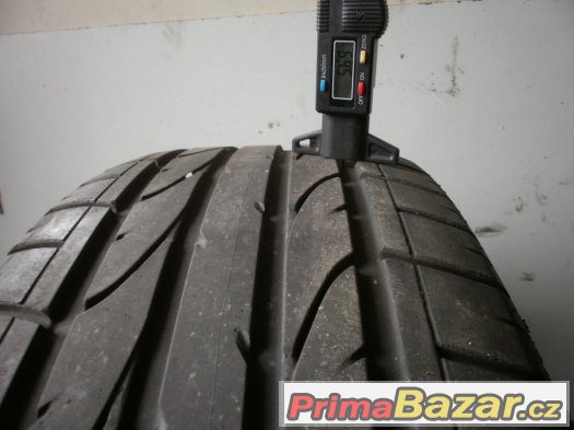 Prodám 2 x letní pneu Bridgestone 235/55-17 – fotografie 4