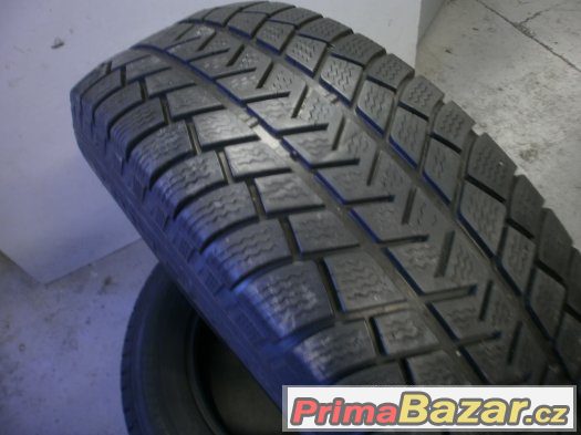 Prodám 2 x zimní pneu Michelin 235/65-17 – fotografie 2