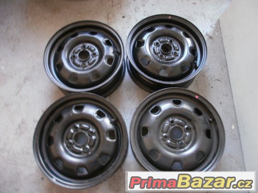 Prodám 4 x ocelový disk 5 j x 14 Hyundai,ET46- střed-středový-otvor-54mm – fotografie 2