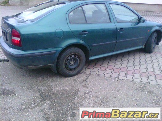 octavia 1.6 GLX polopřevod,bez TP,SPZ,dokladů přestavbu – fotografie 5