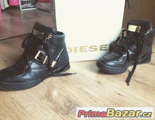 Luxusní tenisky Diesel – fotografie 1