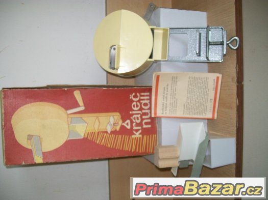 retro káječ nudlí – fotografie 1