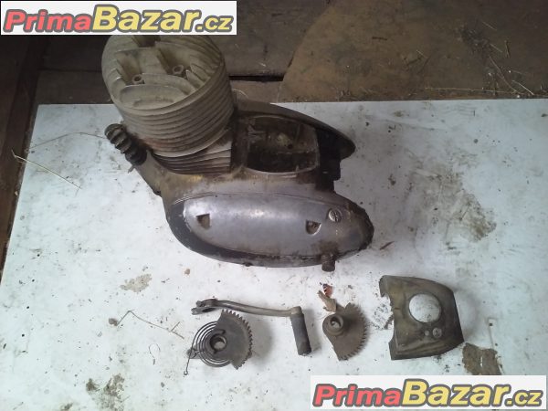motor 250 – fotografie 3